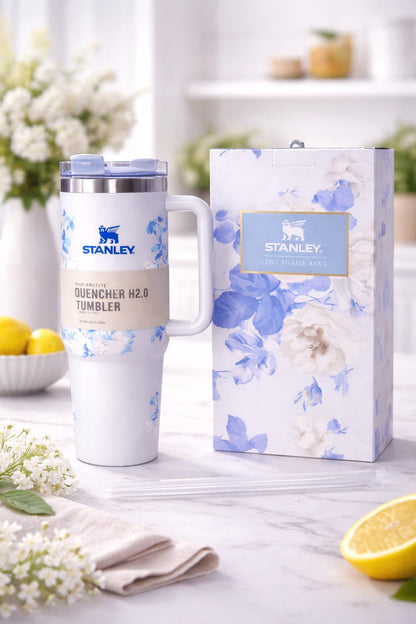 40oz Insulated Tumbler with Handle & Straw